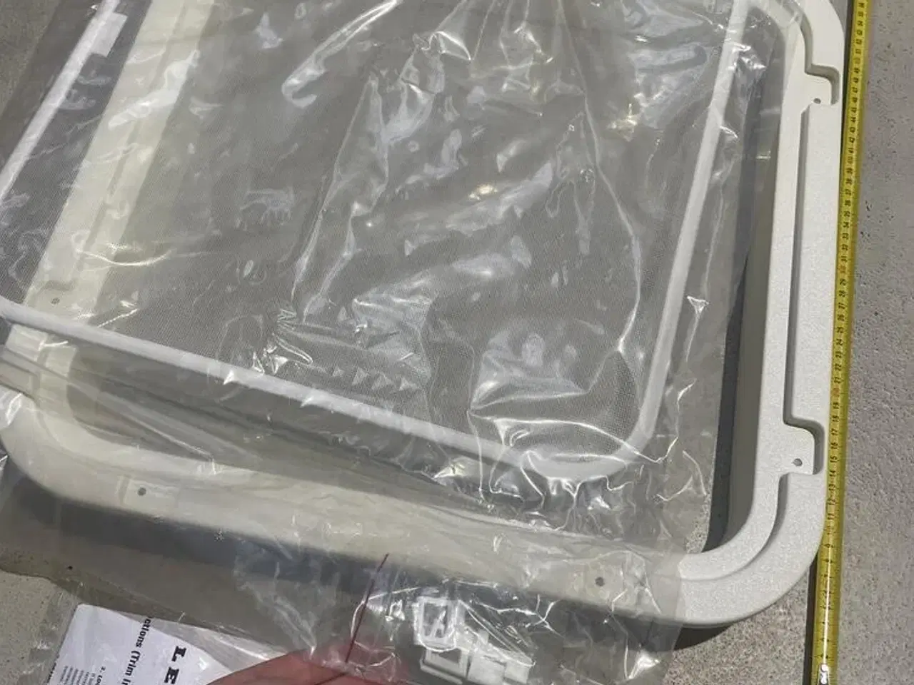 Billede 1 - Lewmar inderramme med myggenet til Lewmar 44