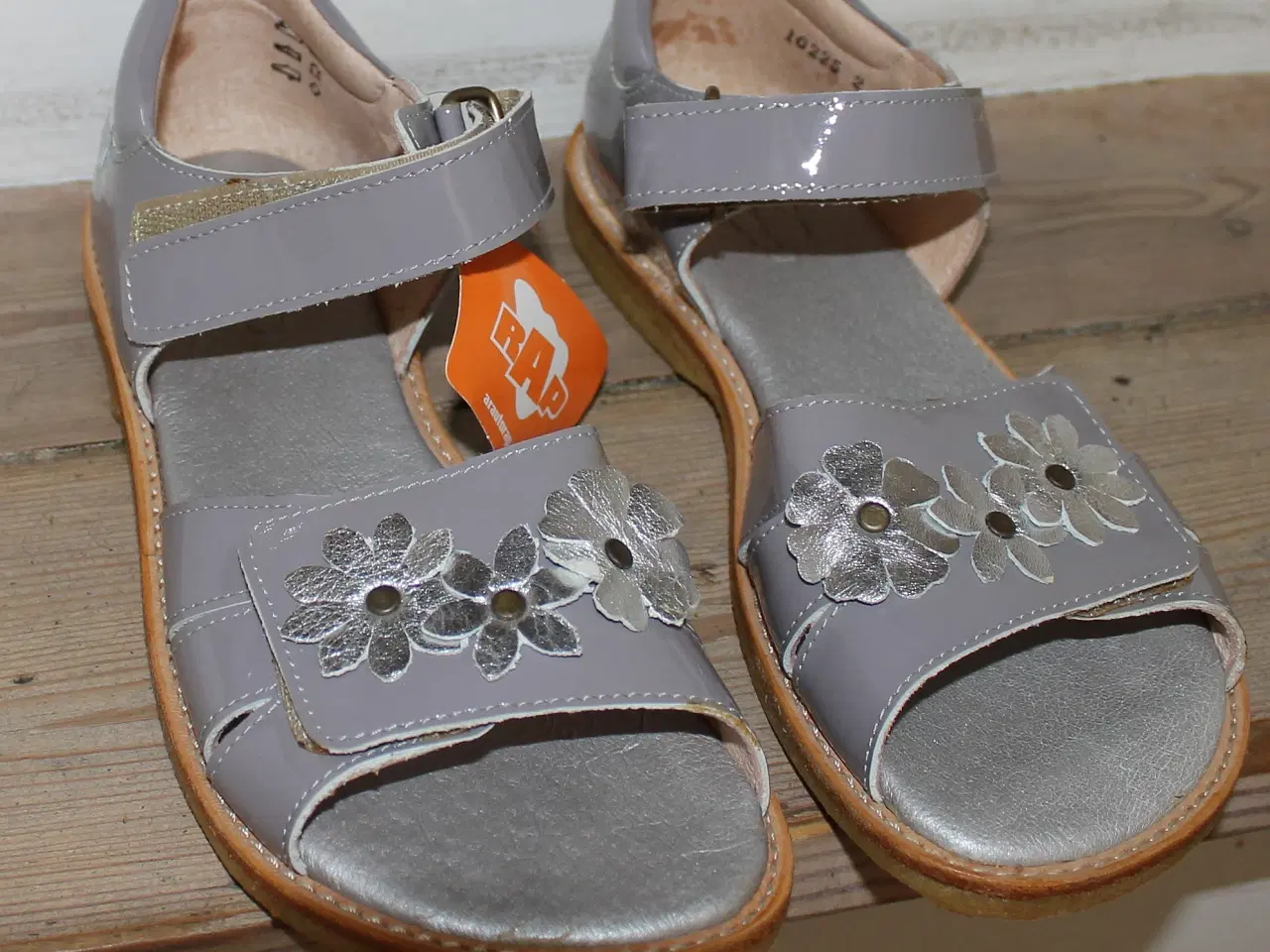 Billede 2 - Helt nye økologiske grå Arauto RAP sandaler