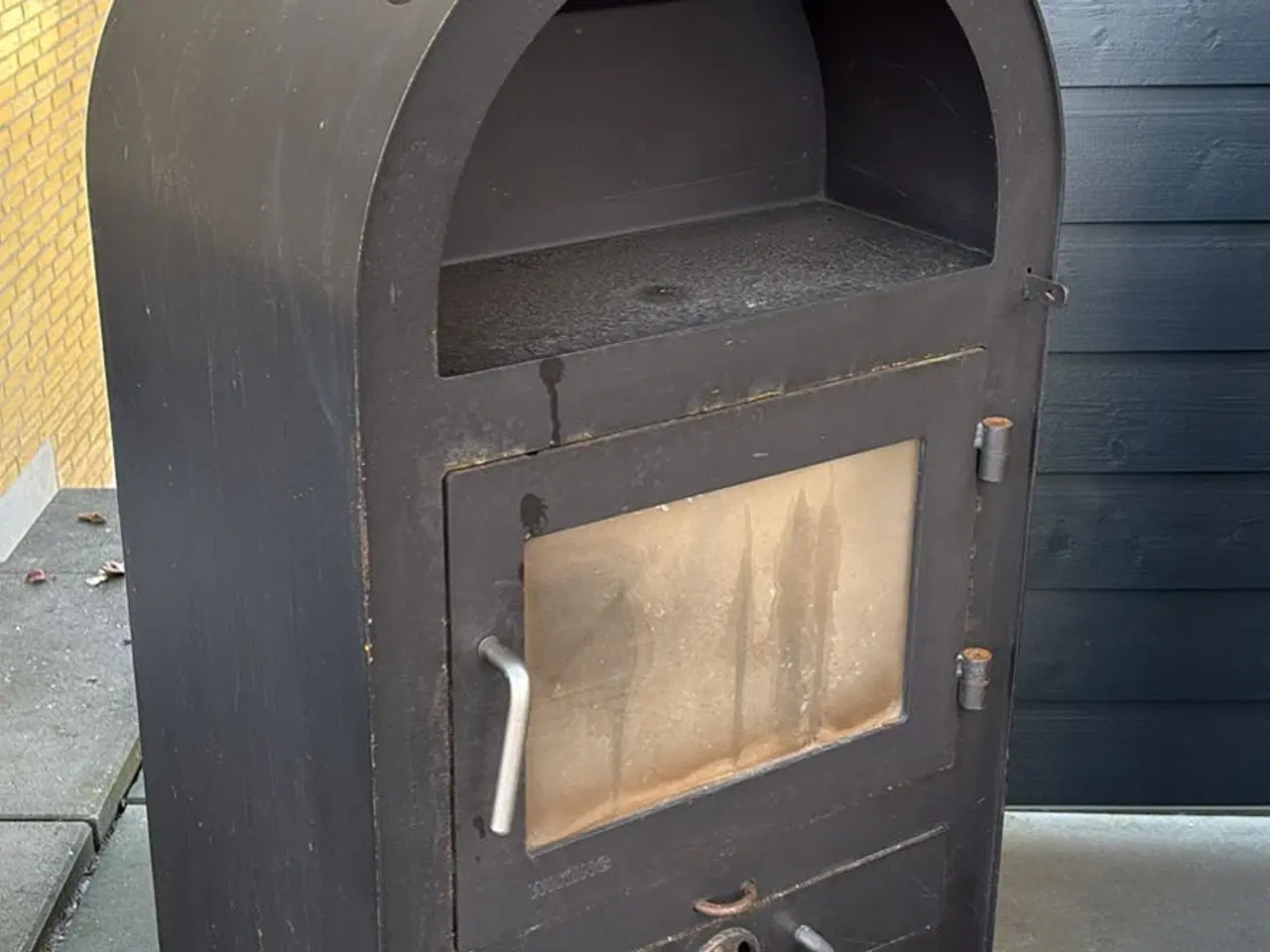 Billede 1 - Brændeovn Viking 4 med dråbeformet underlagsplade