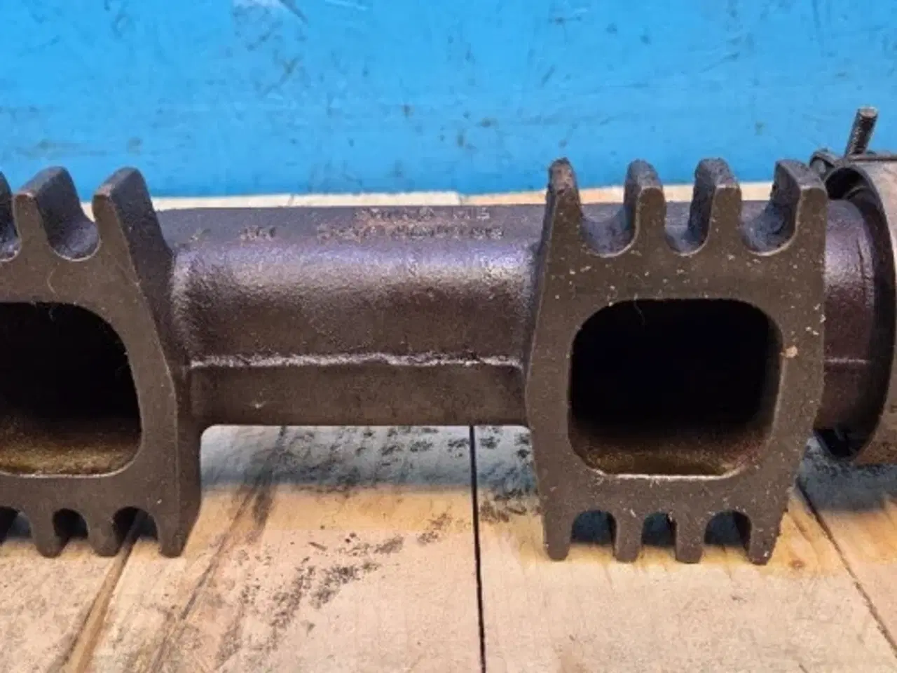 Billede 20 - Case 9120 Udstødningsmanifold 504046508