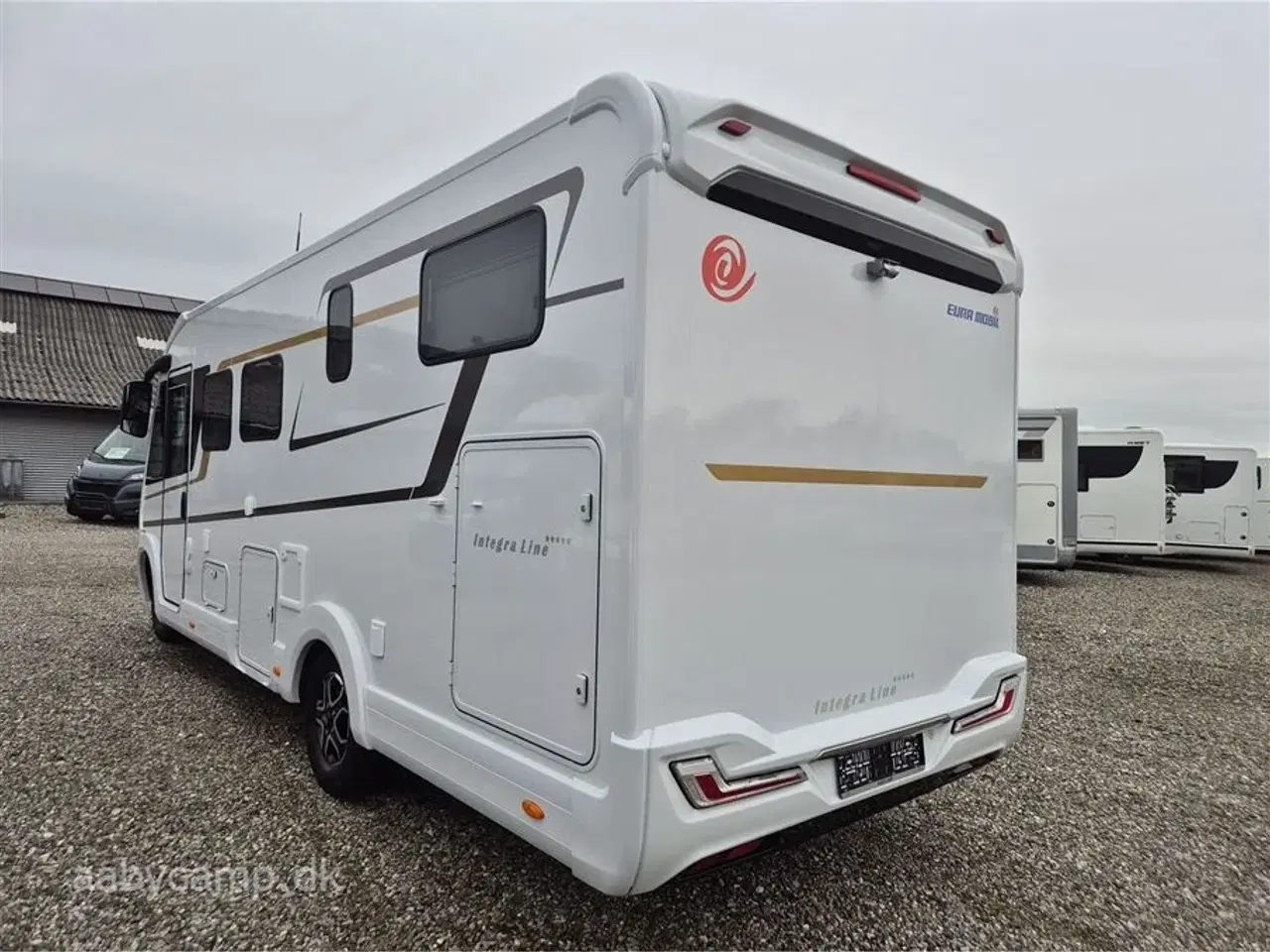 Billede 3 - 2026 - Euramobil Integra Line 720   Automatgear. Maxi Chassis 4400 Kg. 180 Hk. 90L Brændstoftank. Automatisk Klima. Lithium Batteri. Udendørs Bruser. Udvendigt Gasudtag.