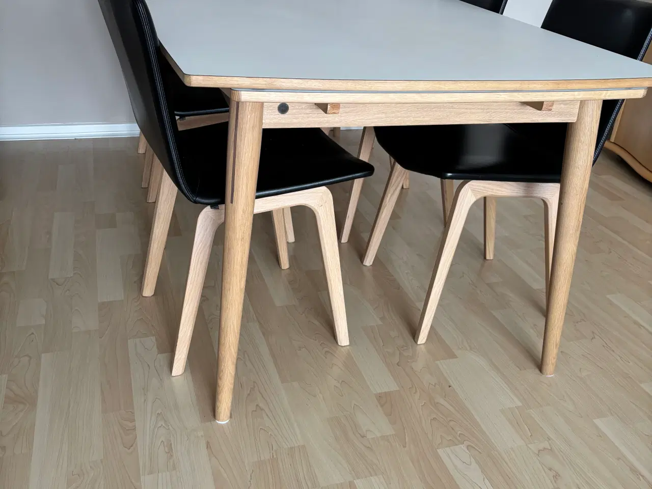 Billede 1 - PBJ spisebord