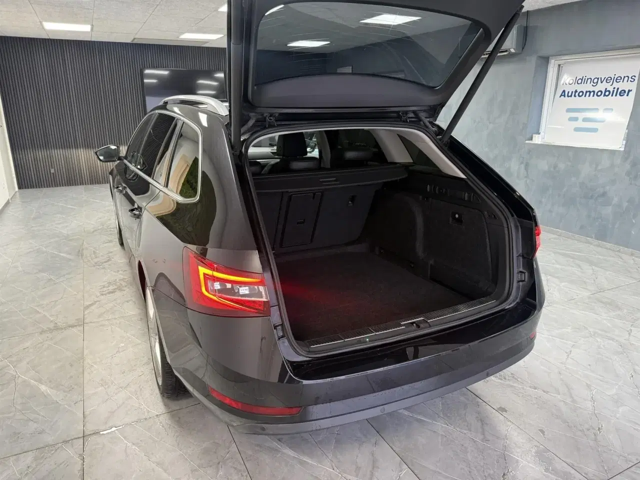 Billede 6 - Skoda Superb Combi 2,0 TDI Style DSG 150HK Stc 6g Aut.