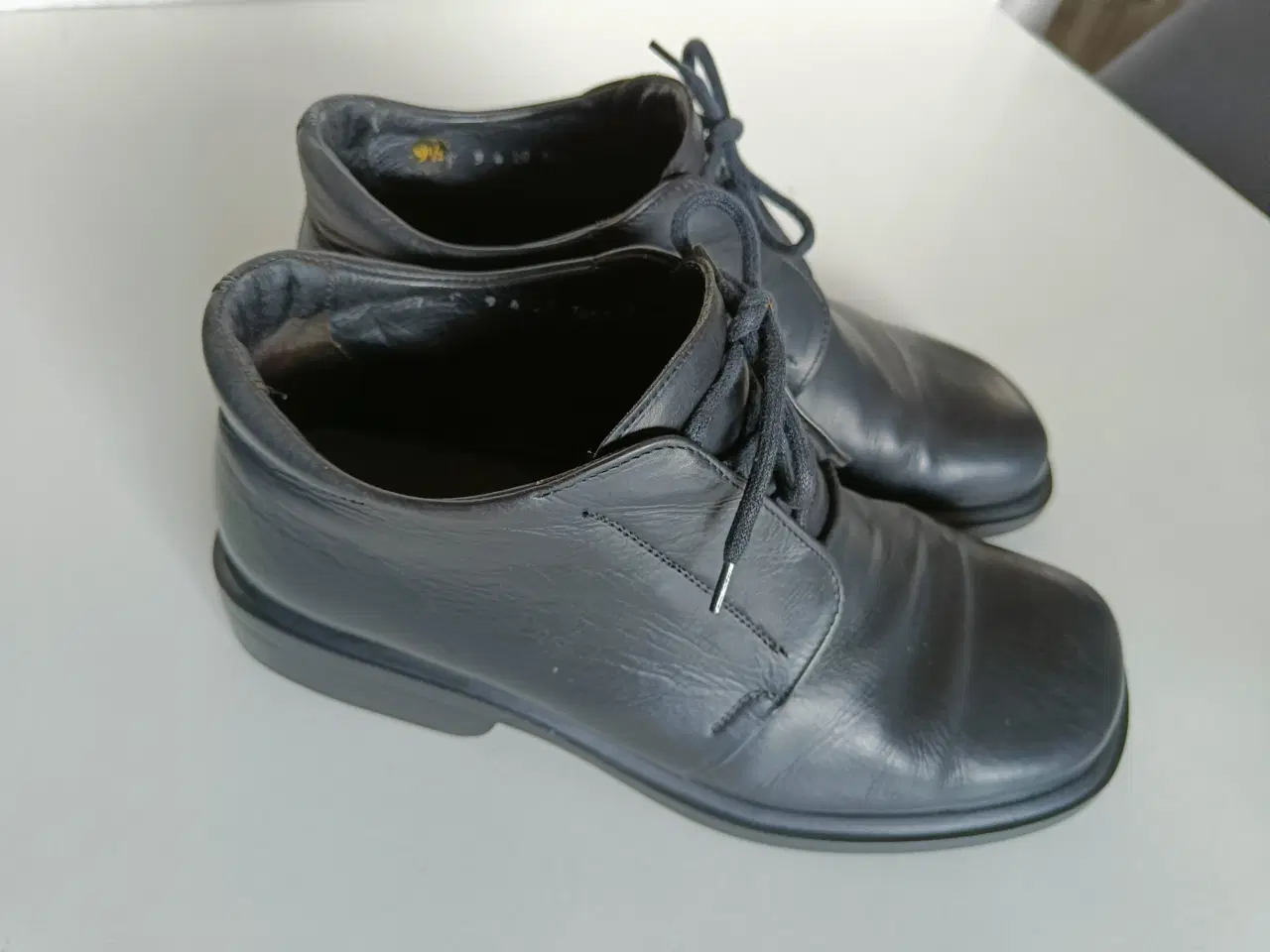 Billede 3 - Lloyd sort læder støvler 43.5str