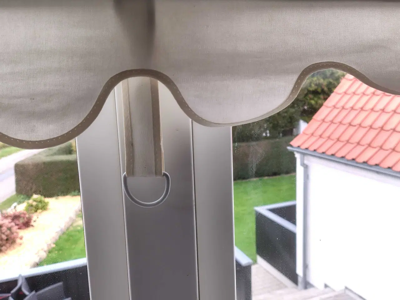 Billede 3 - Rullegardin med fjedertræk