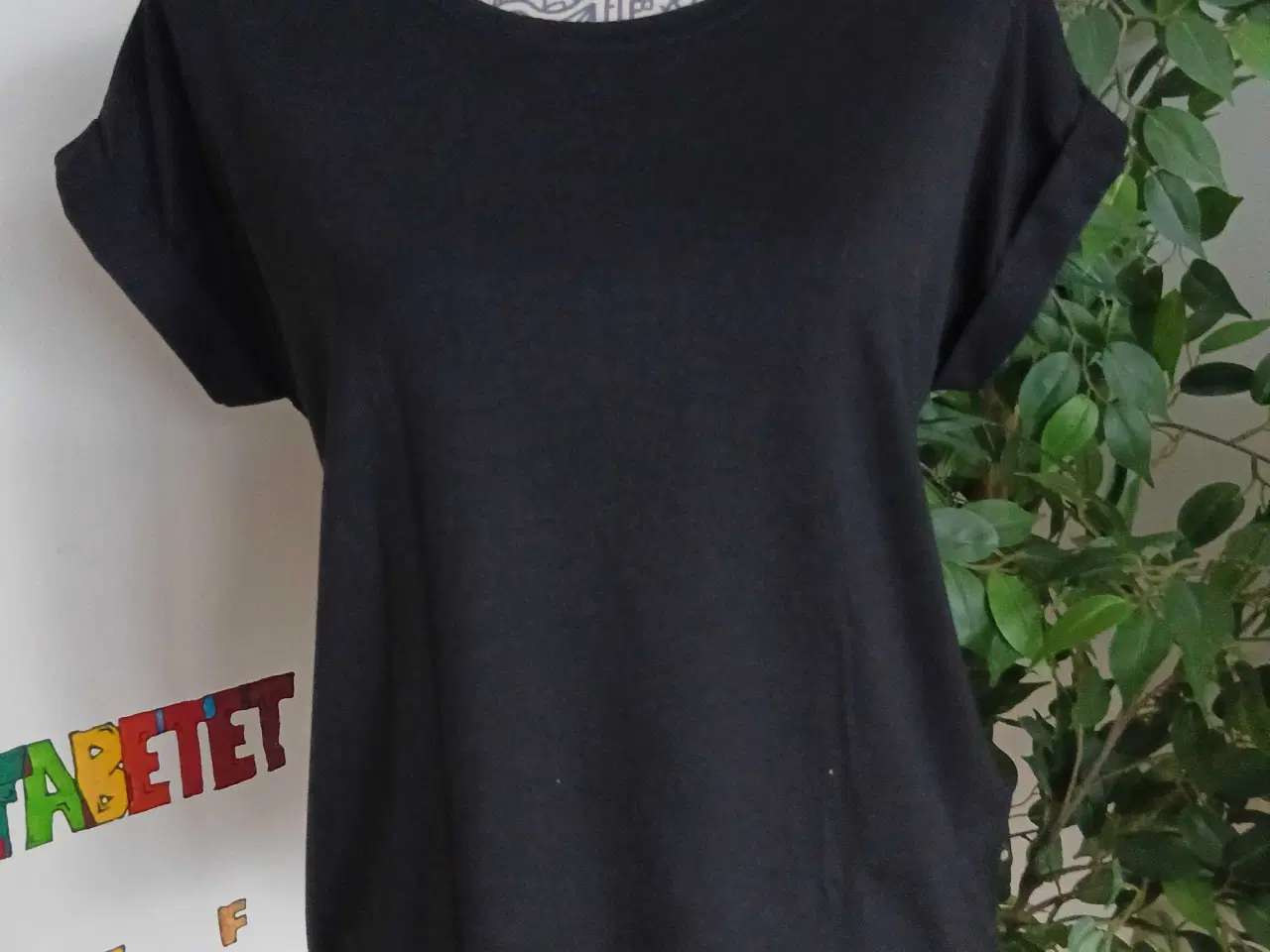 Billede 1 - Top. Only. Small/36