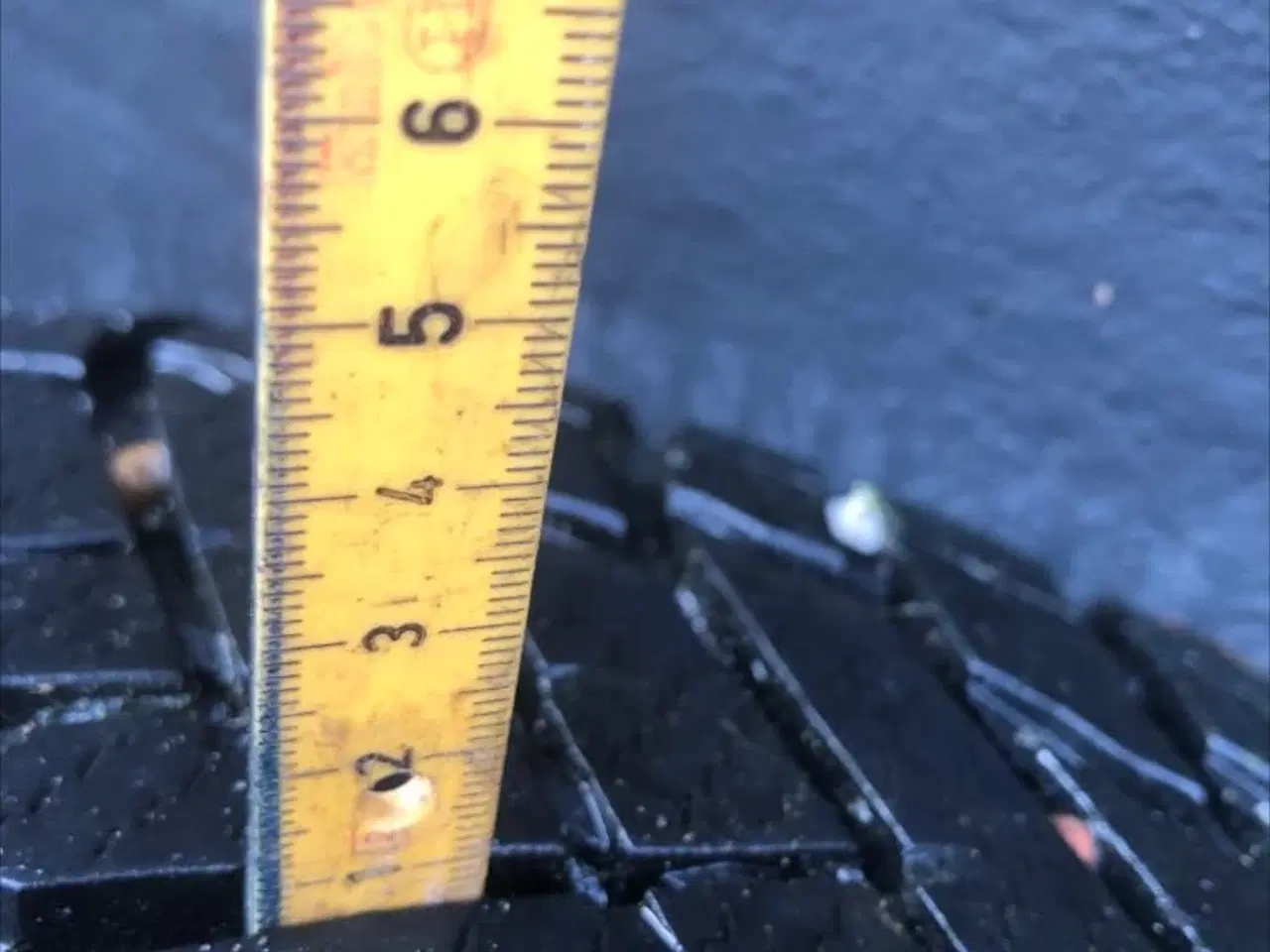 Billede 3 - Fælg rav 4 215/70r16