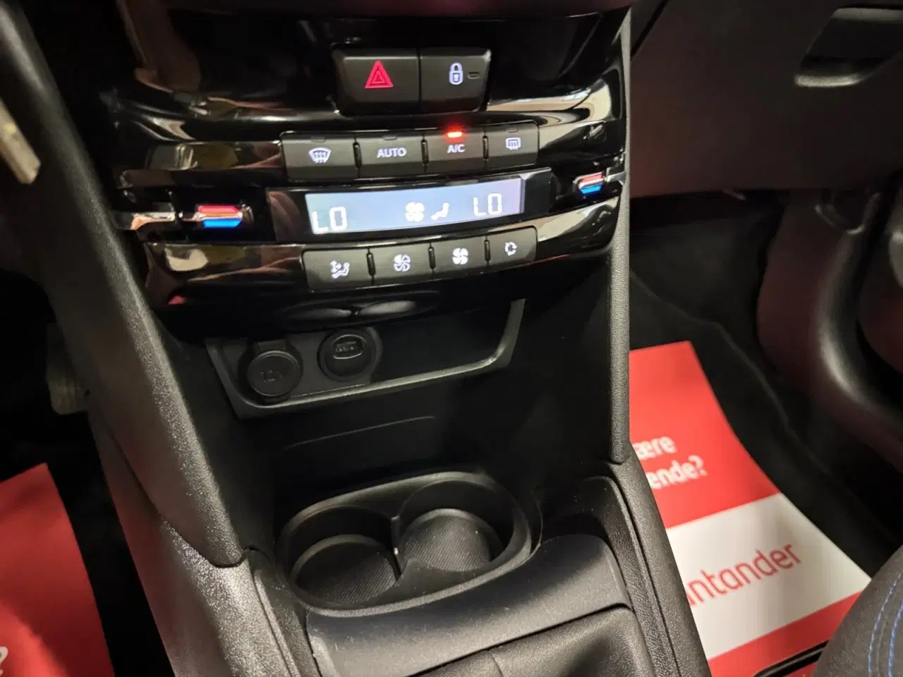 Billede 11 - Peugeot 208 1,2 VTi 82 Signature Sky