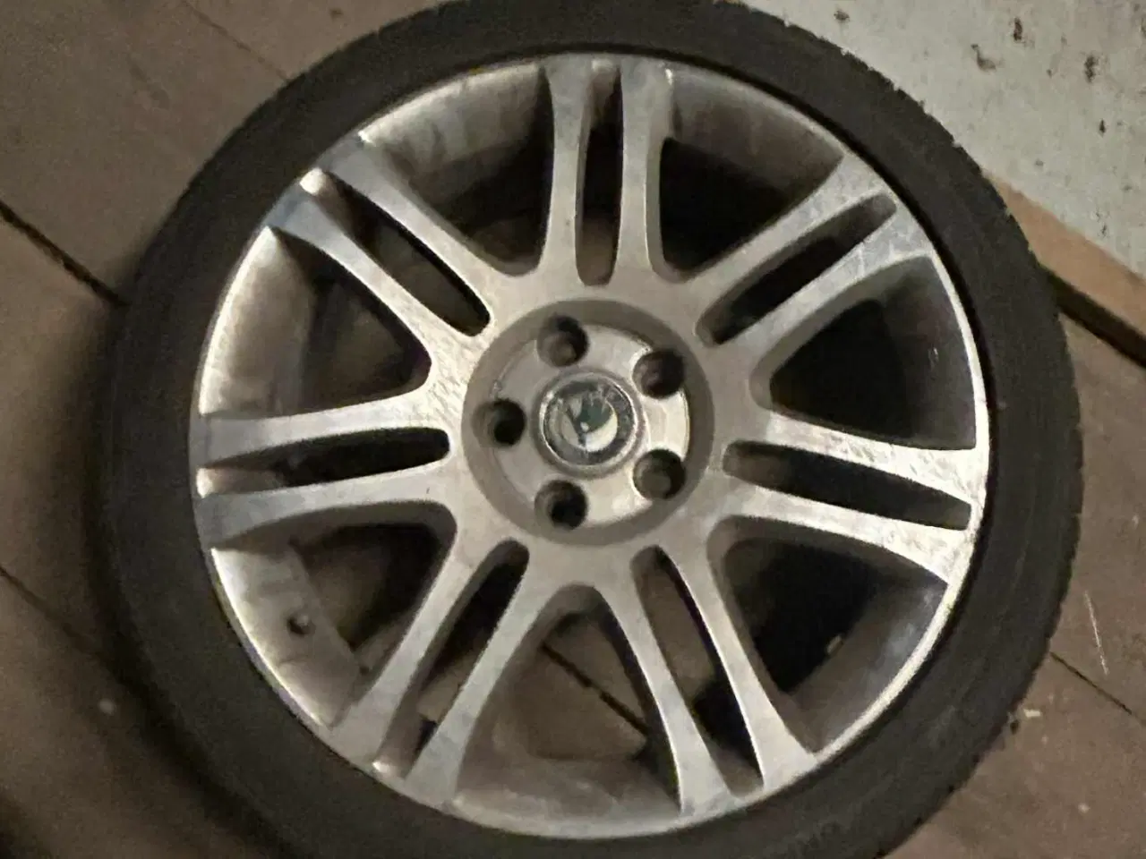 Billede 1 - sommer dæk skoda superb