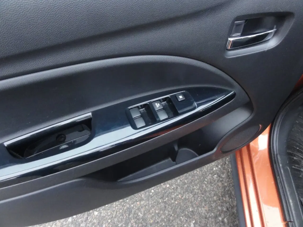 Billede 14 - Mitsubishi Space Star 1,2 Inlead