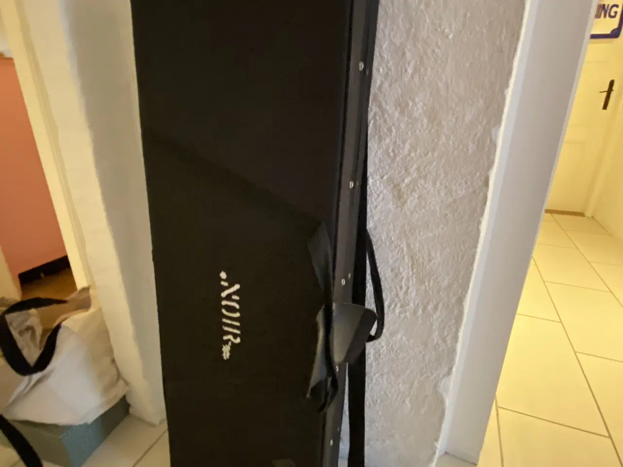 Billede 5 - Stingray El-Bas mørkerød/sort