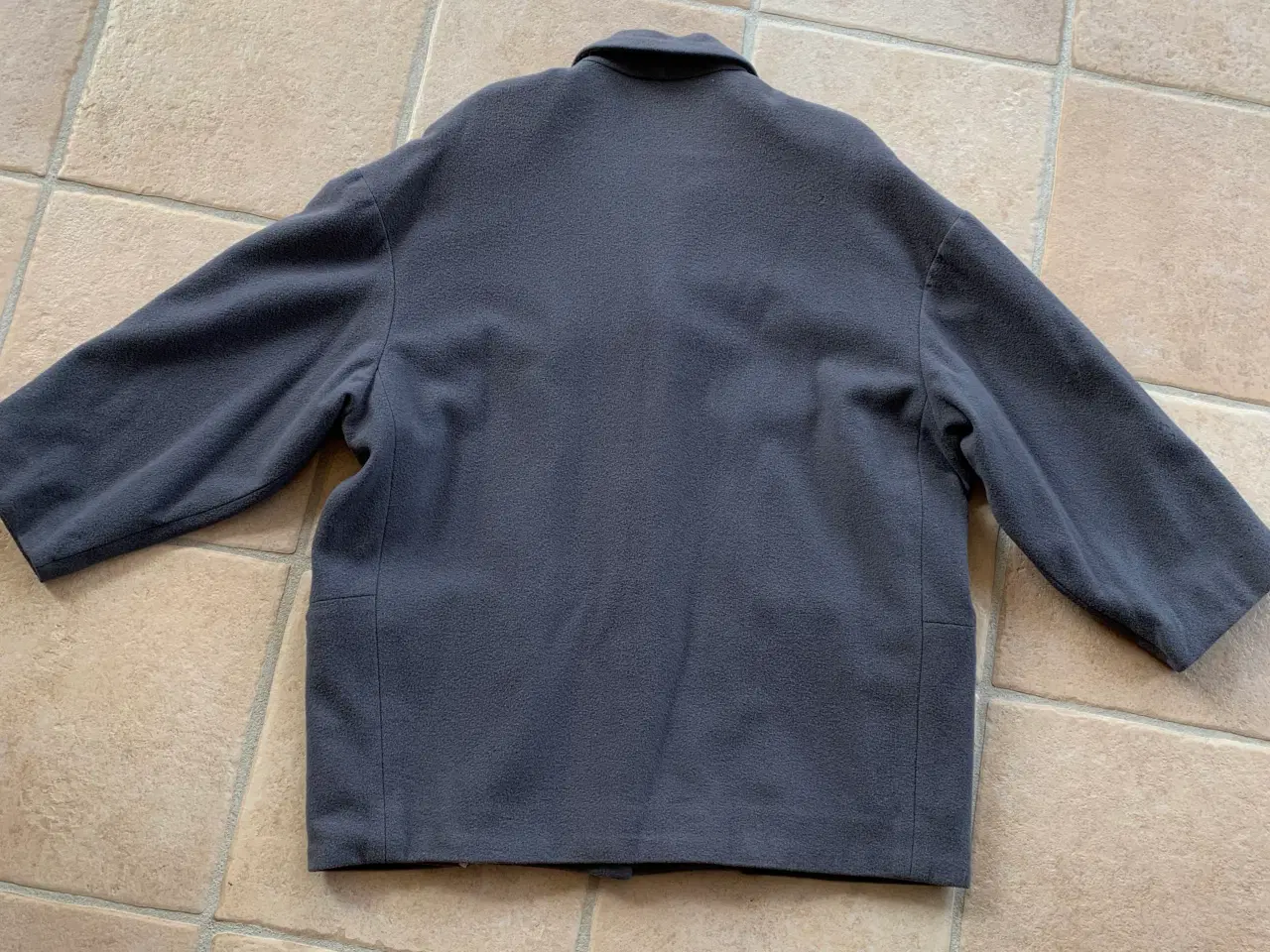 Billede 2 - Eget design grå dame uld jakke str. 44