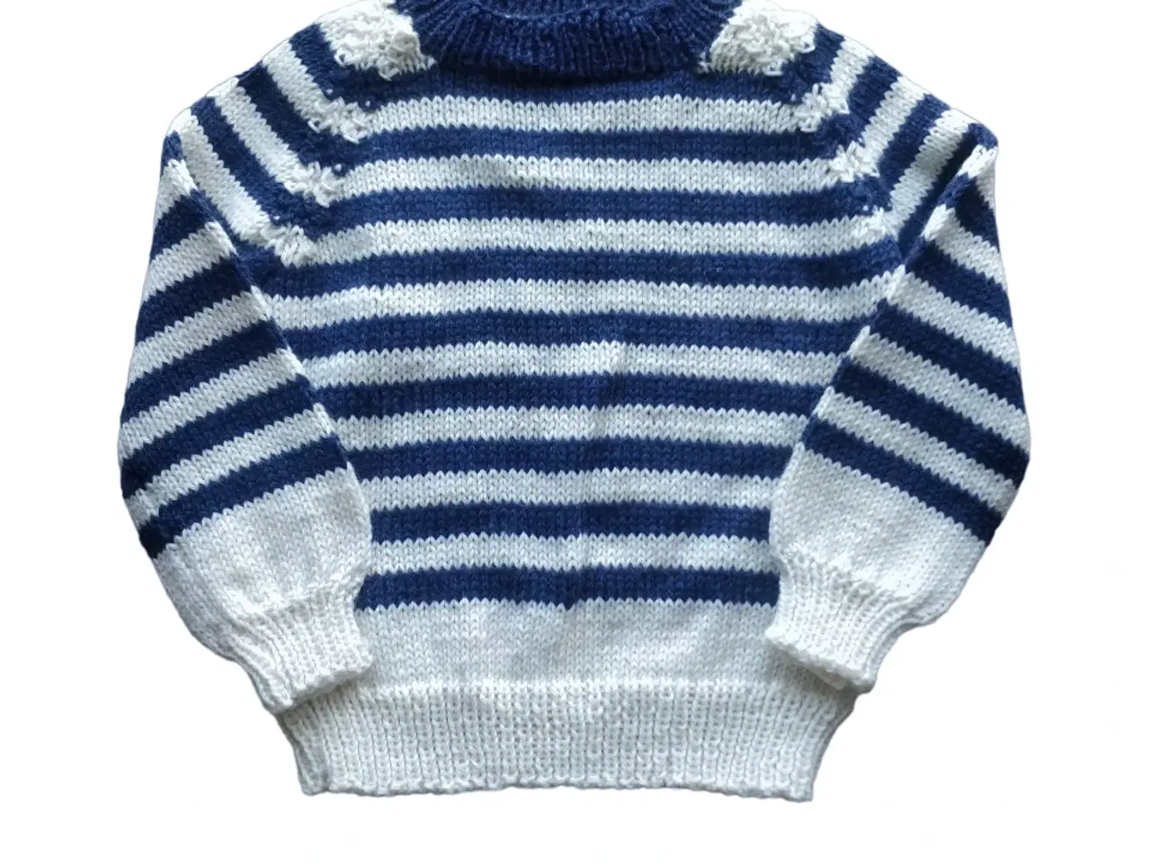Billede 1 -  håndlavede sweater - ca 5-7 år