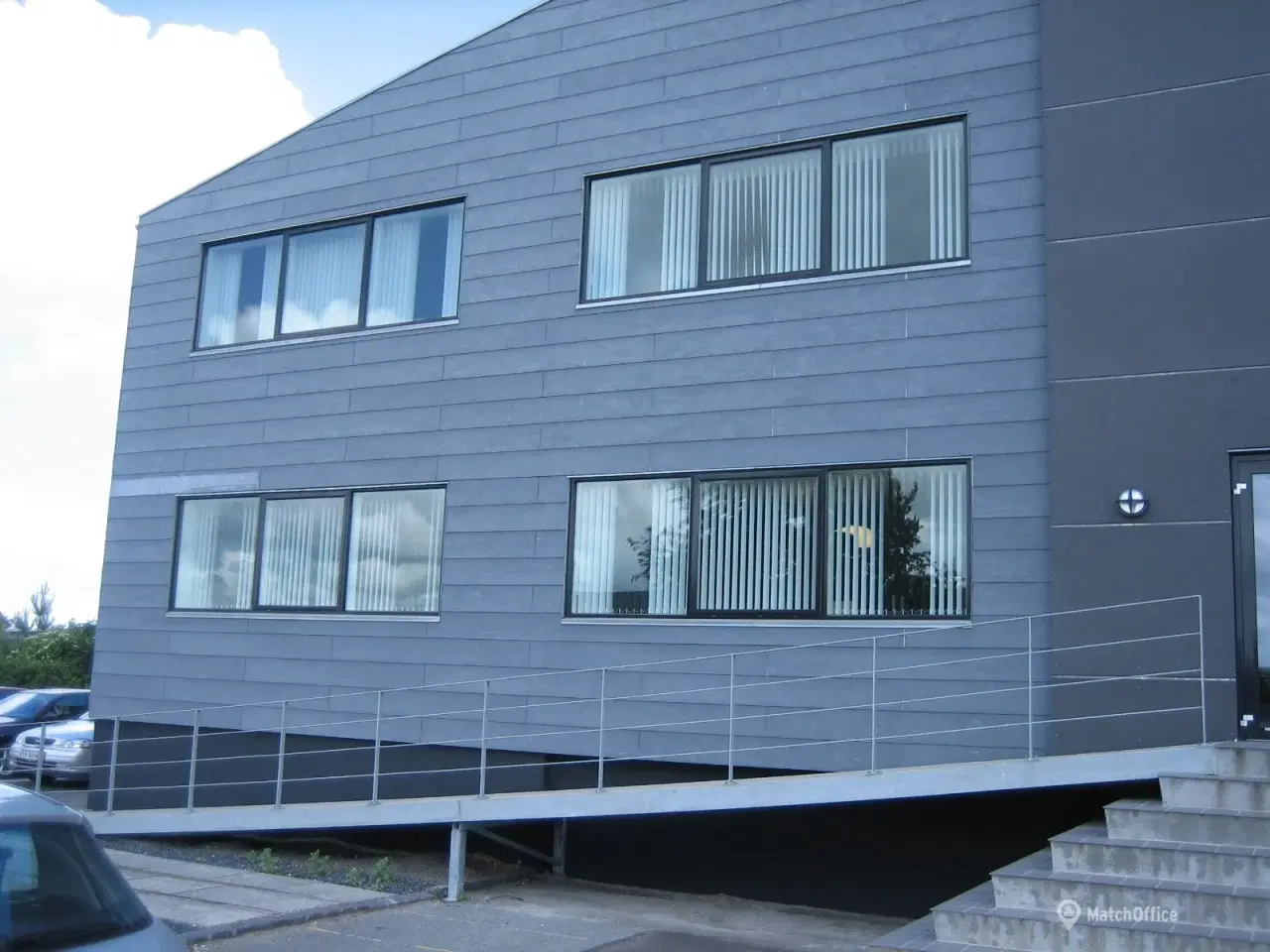 Billede 2 - Nyrenoverede kontorlokaler og fleksible logistik-/produktionshaller med god loftshøjde