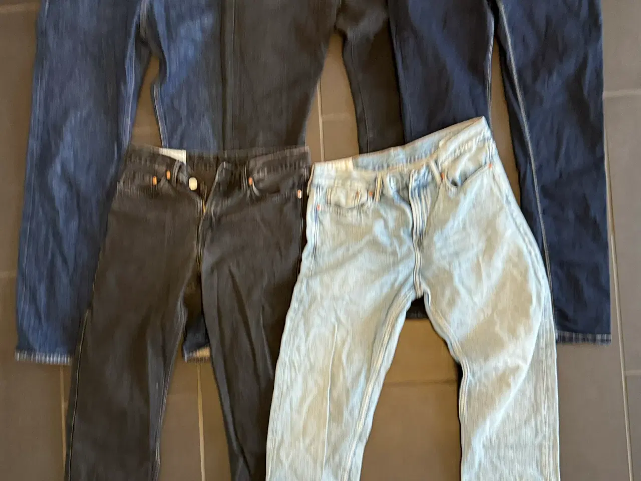 Billede 1 - Jeans i ass. farver