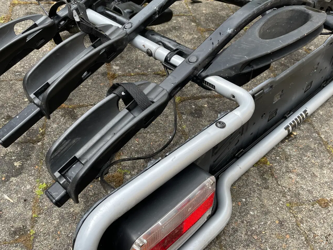 Billede 2 - Thule cykelholder, 3 cykler, anhængertræk