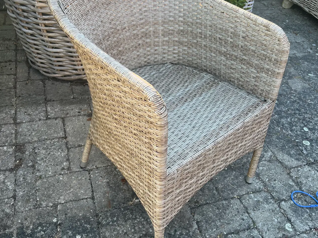 Billede 3 - Havemøbel sæt, bord m.4 stole