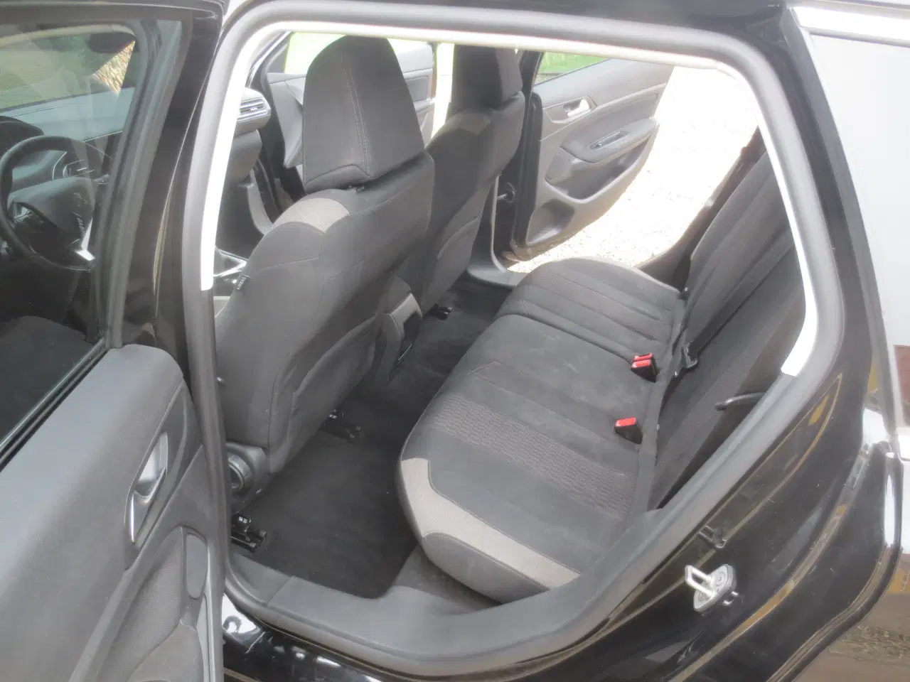 Billede 14 - Peugeot 308 1.6 Blue HDi Årg 2015 Nysynet