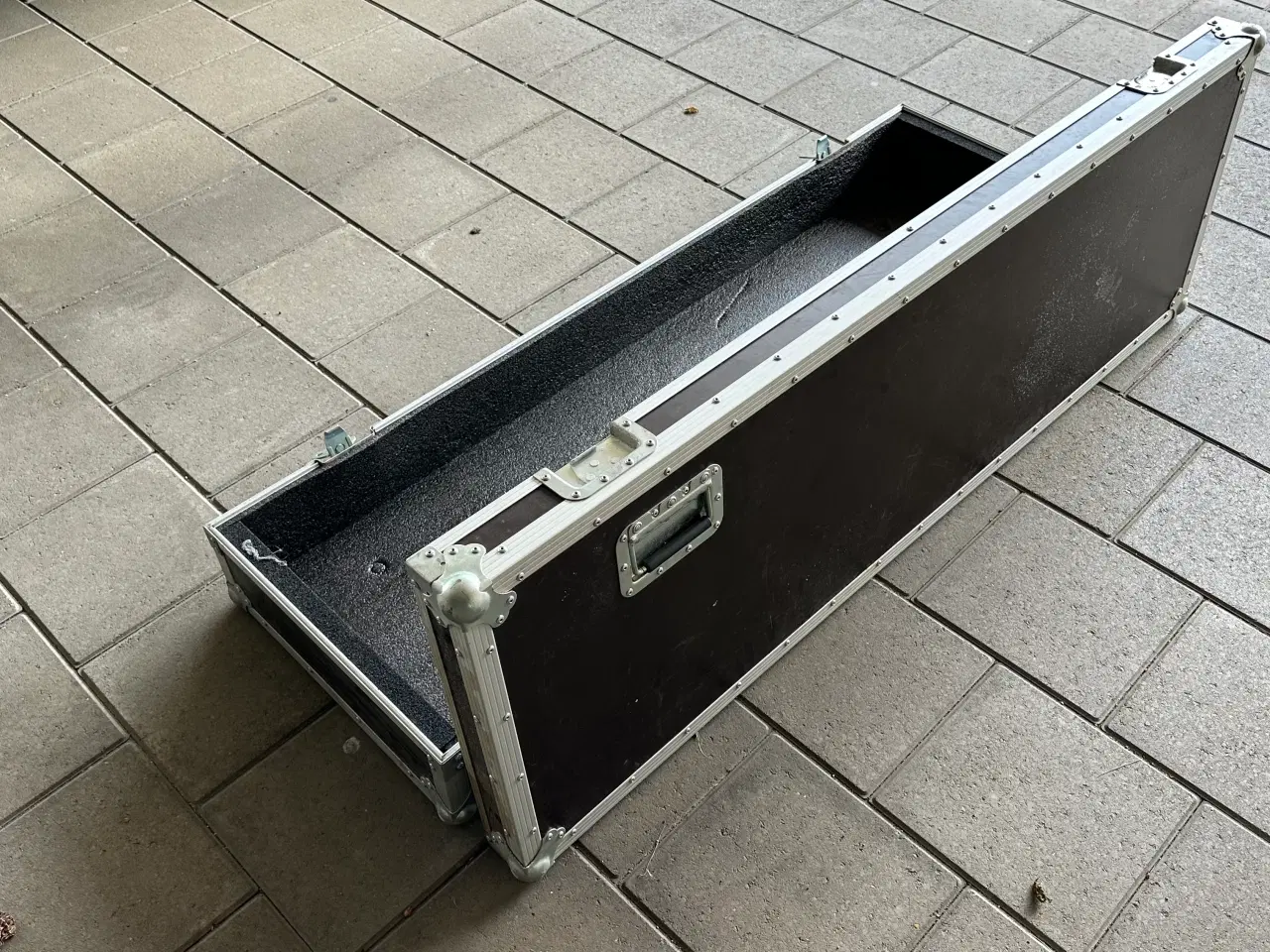 Billede 2 - Flightcase til synth