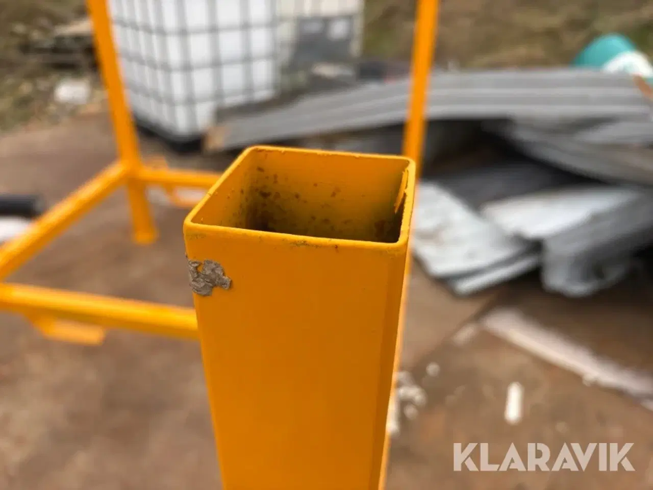 Billede 10 - Stativ til at holde festivals hegn.