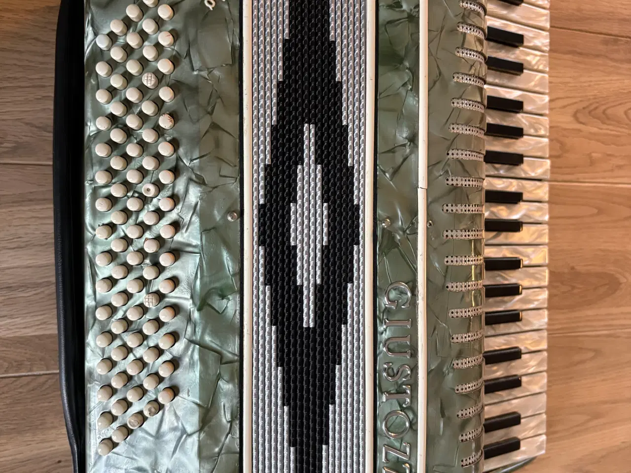 Billede 3 - Giustozzi Harmonika – Italiensk kvalitet fra Caste