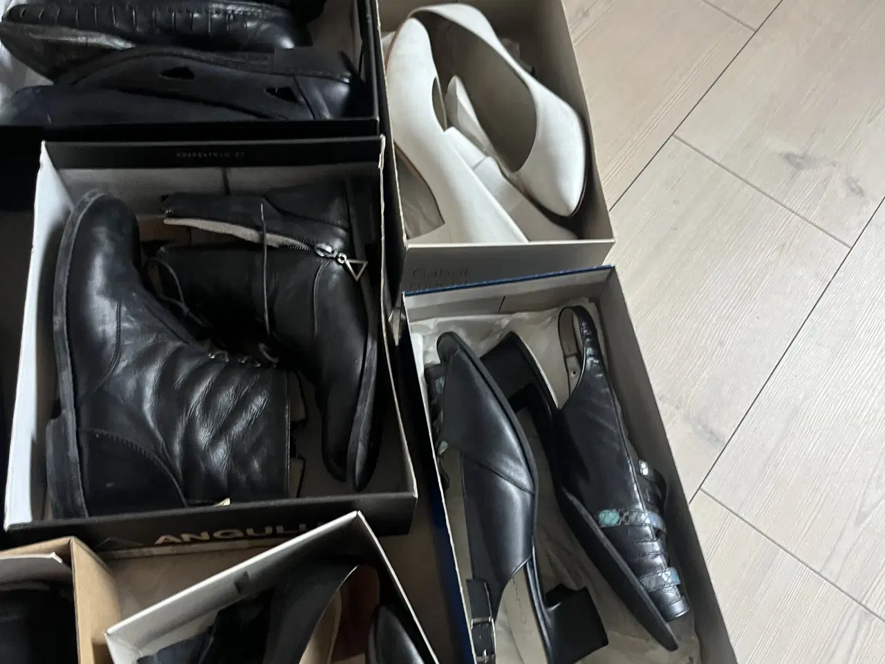 Billede 6 - Har 12 par damesko i forskellige varianter