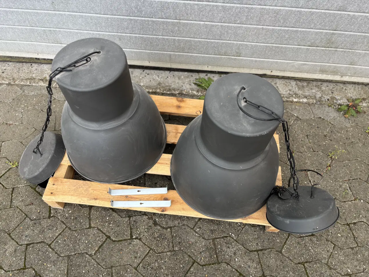 Billede 2 - Industrilamper 2 stk