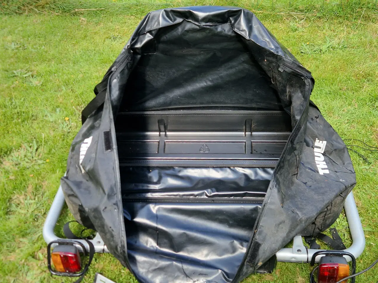 Billede 2 - UDLEJES - Thule Bagageboks / cykelholder