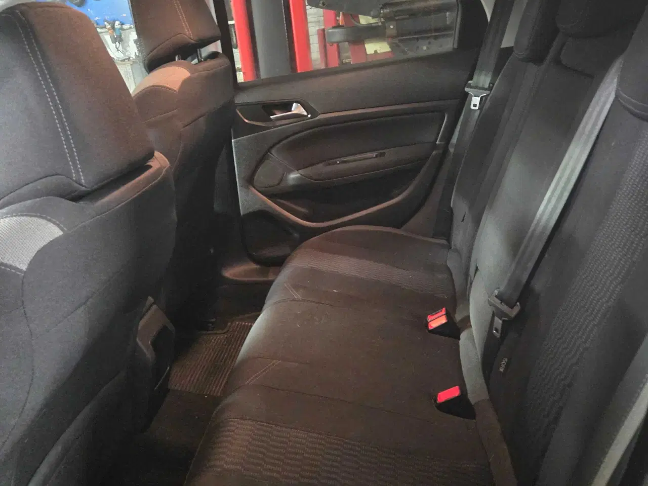 Billede 7 - 308 bluehdi 120 hk style 