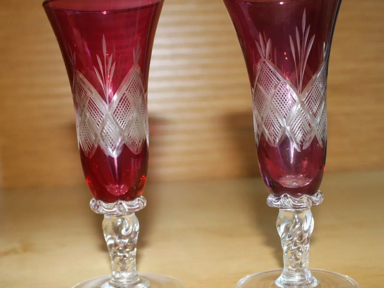 Billede 2 - 2 små champagneglas