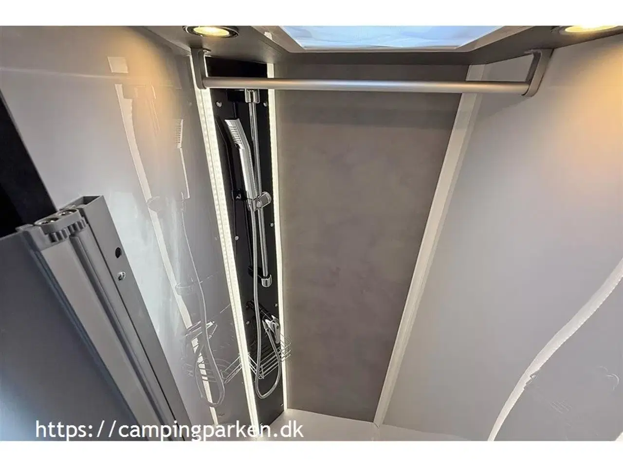 Billede 14 - 2025 - Dethleffs Trend I 7057 EB   Superflot Jubilæumsmodel. Ægte læder og alcantara, 180 hk, automatgear, enkeltsenge