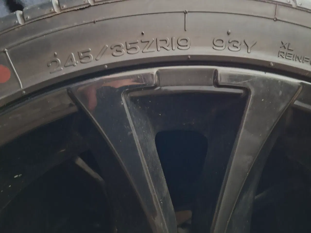 Billede 4 - 4 x VW 19" Alufælge med nye dæk 5 x 112