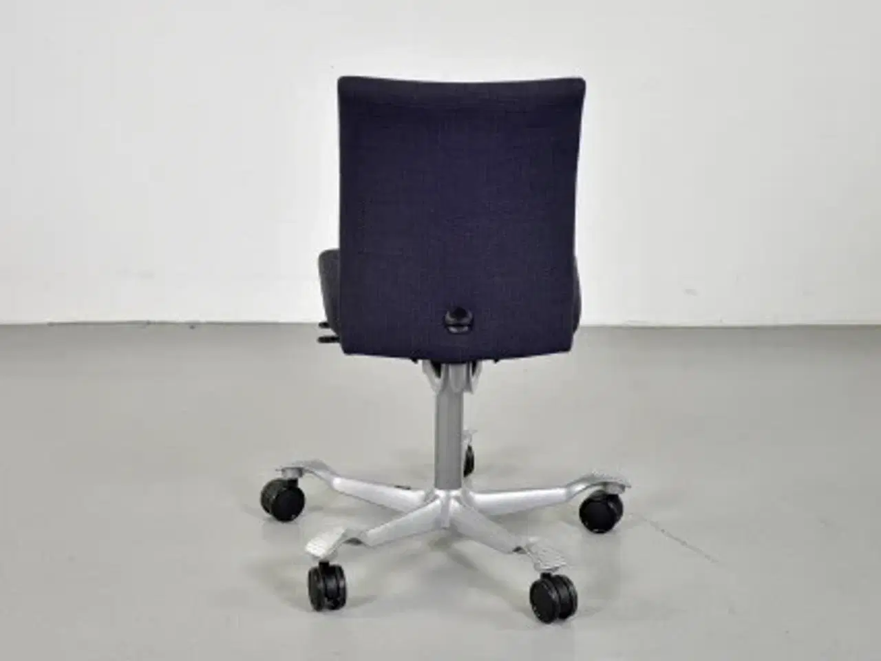 Billede 3 - Häg h04 4200 kontorstol med sort/blå polster og alugråt stel