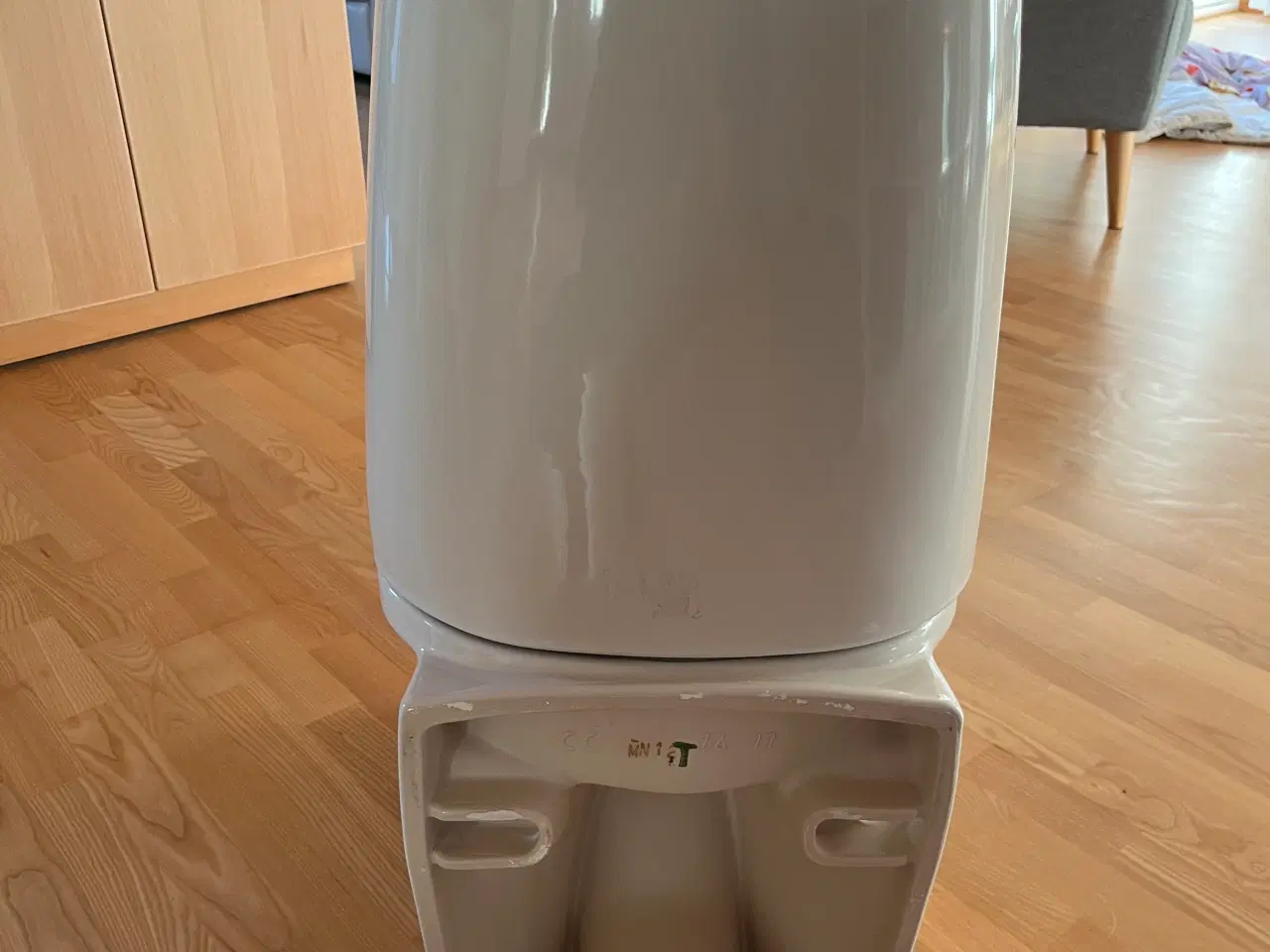 Billede 3 - Ifö toilet - Sign 6894 - væghængt