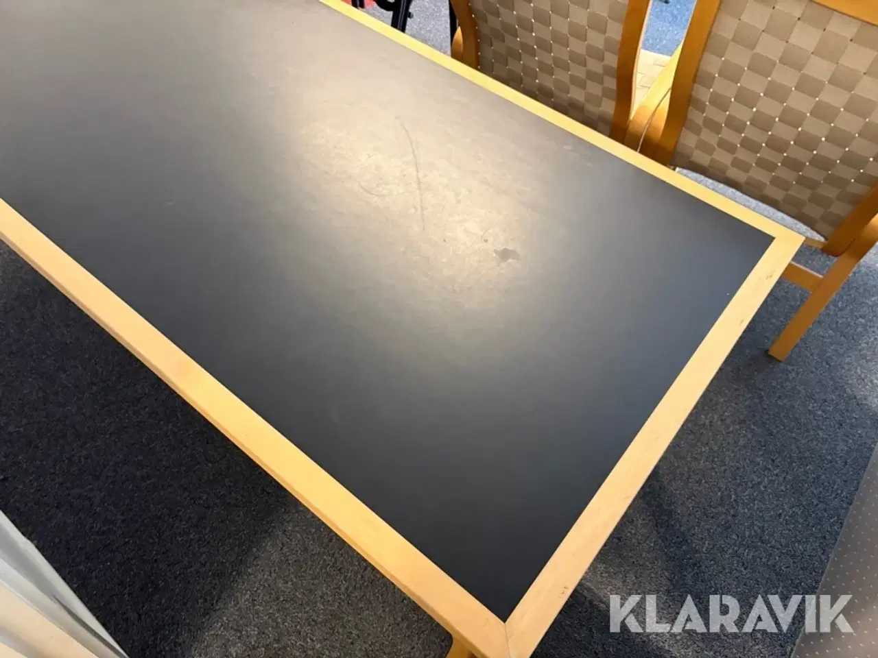 Billede 4 - Stort lot med kontormøbler