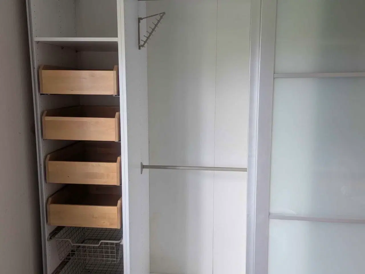 Billede 2 - RESERVERET Stort PAX garderobeskab fra IKEA
