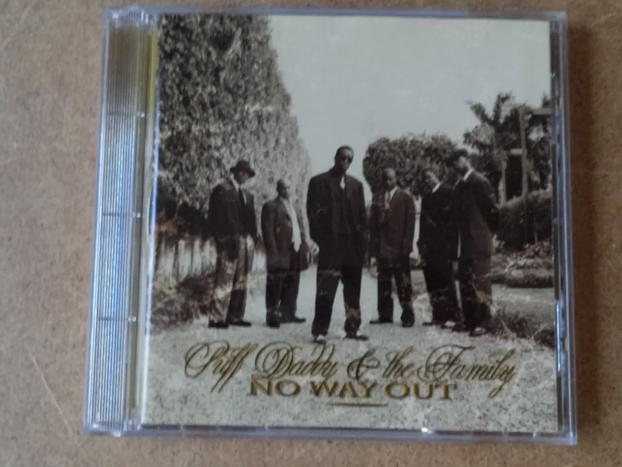 Billede 1 - Puff Daddy & The Family ** No Way Out 