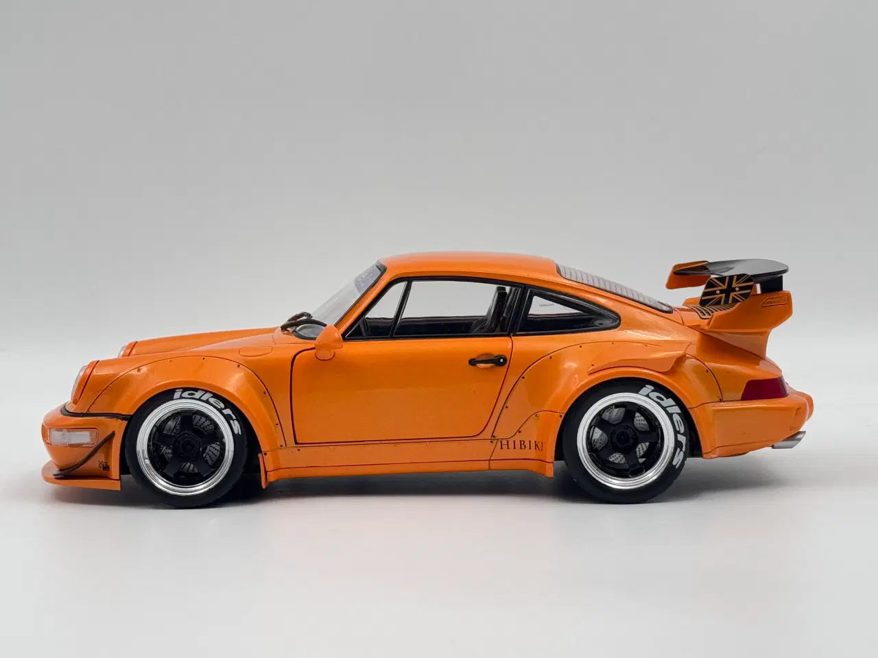 Billede 2 - 1991 / 2016 Porsche 911 RWB HIBIKI Design - 1:18