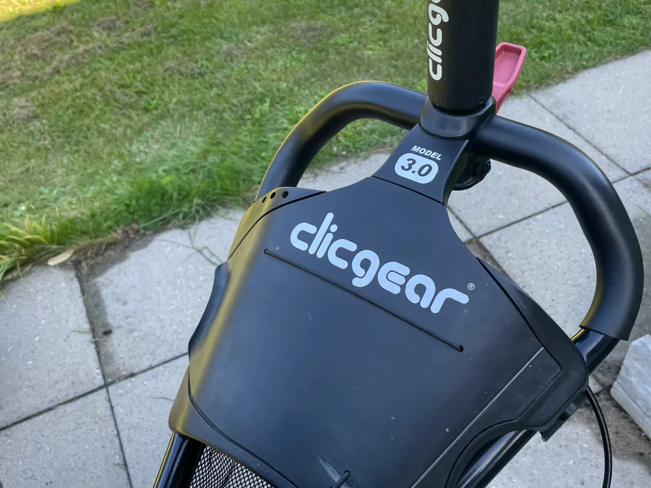 Billede 3 - Velholdt Wilson sæt med clickgear trolly