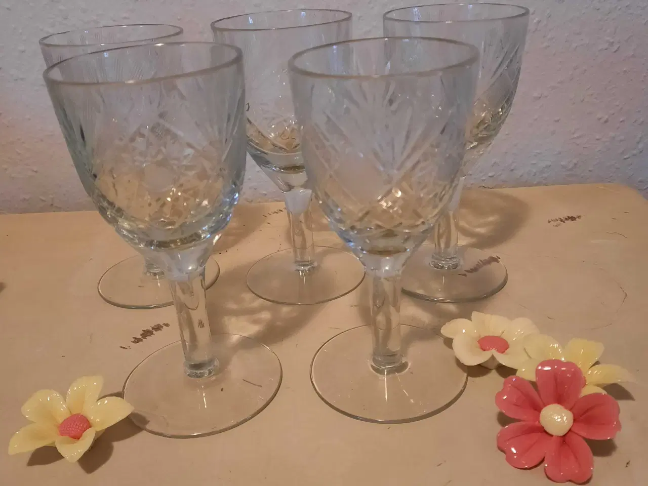 Billede 1 - Hjem og Stil: Vinglas