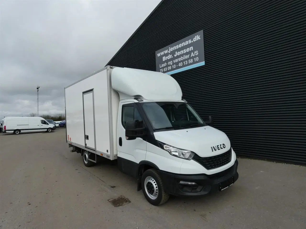 Billede 1 - Iveco Daily 35S14 Alu.kasse m./lift 2,3 D 136HK Ladv./Chas. Aut.