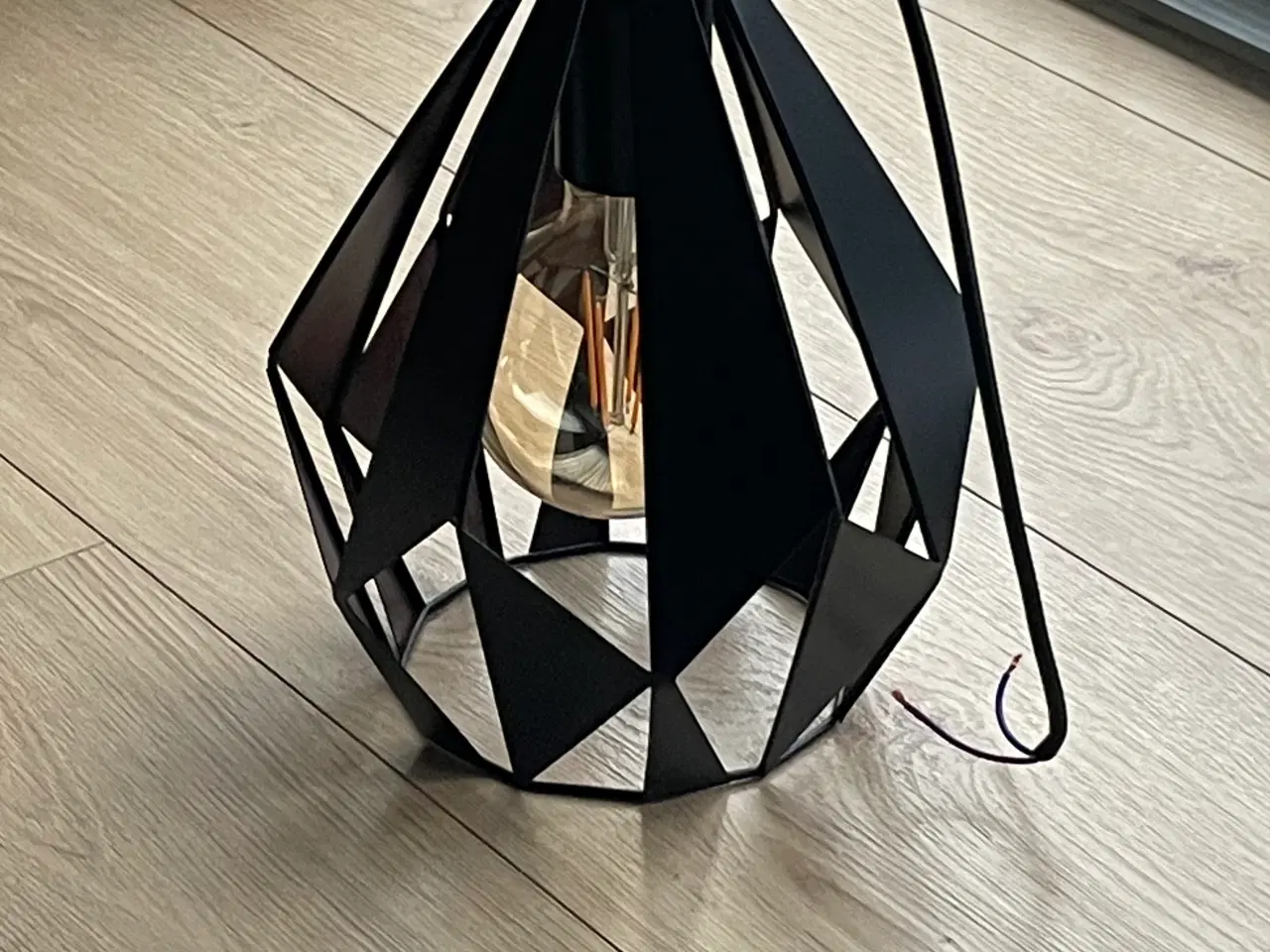 Billede 1 - Eglo pendel Carlton sort/købber ø20,5 E27