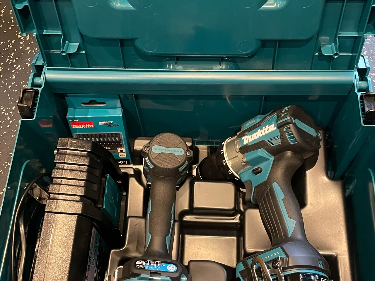 Billede 1 - Makita DLX4195JX1 DTD173 og DHP489 