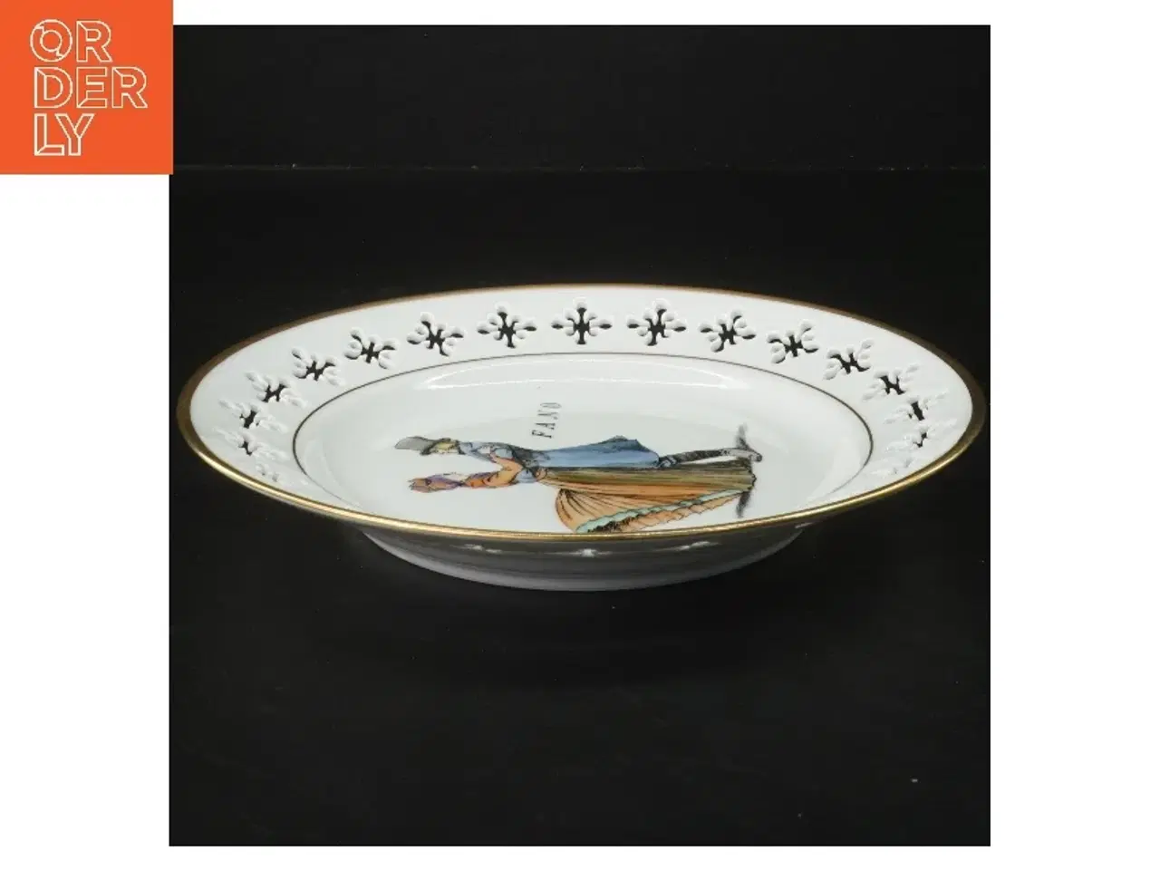 Billede 2 - Porcelænstallerken med illustration fra Bing & Grøndahl (str. Ø 22 cm)