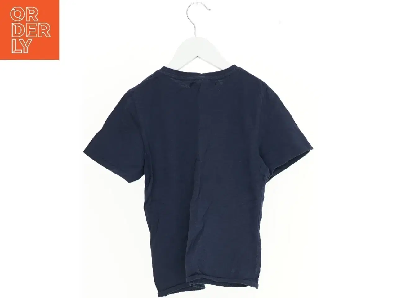 Billede 2 - Børne T-shirt med surfboard print fra H&M (str. 128)