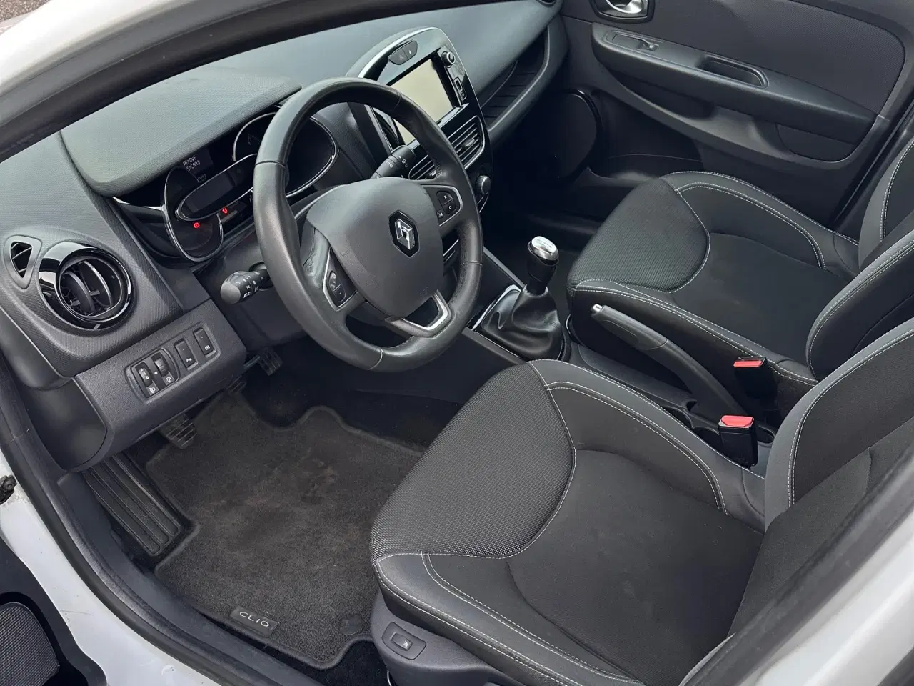 Billede 9 - Velkørende Clio Tourer 0.9 Benzin 