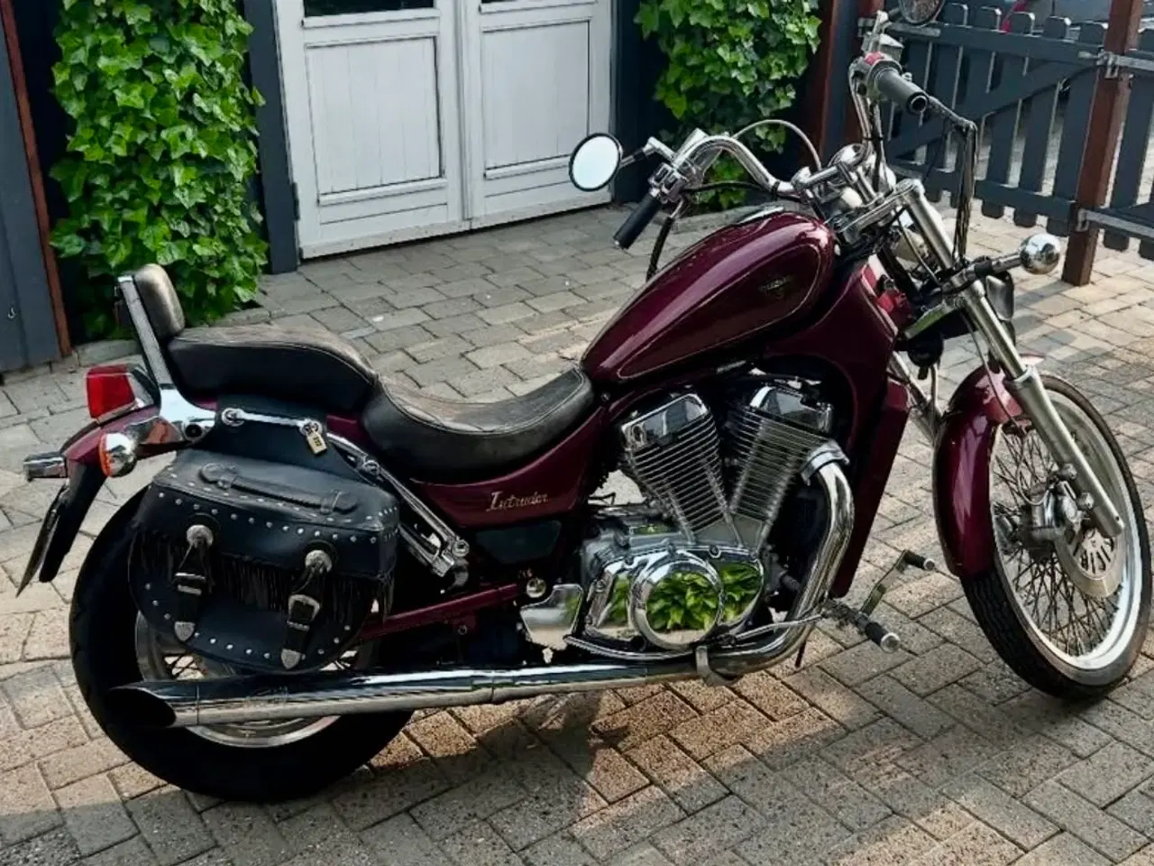 Billede 1 - Meget velholdt motorcykel- lav km!