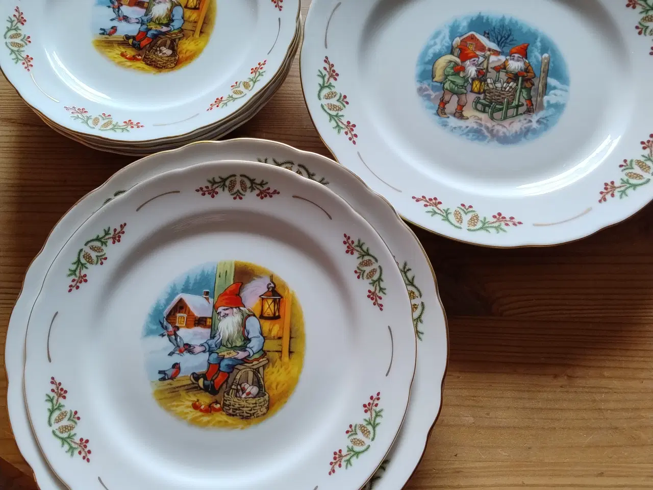 Billede 1 - juletallerken 8 styk