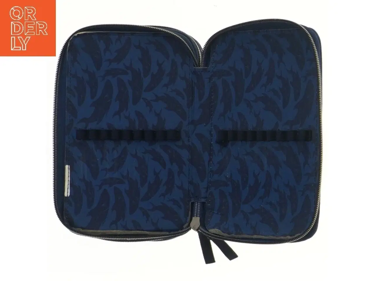 Billede 3 - 3-rums Penalhus med hajmotiv og LED