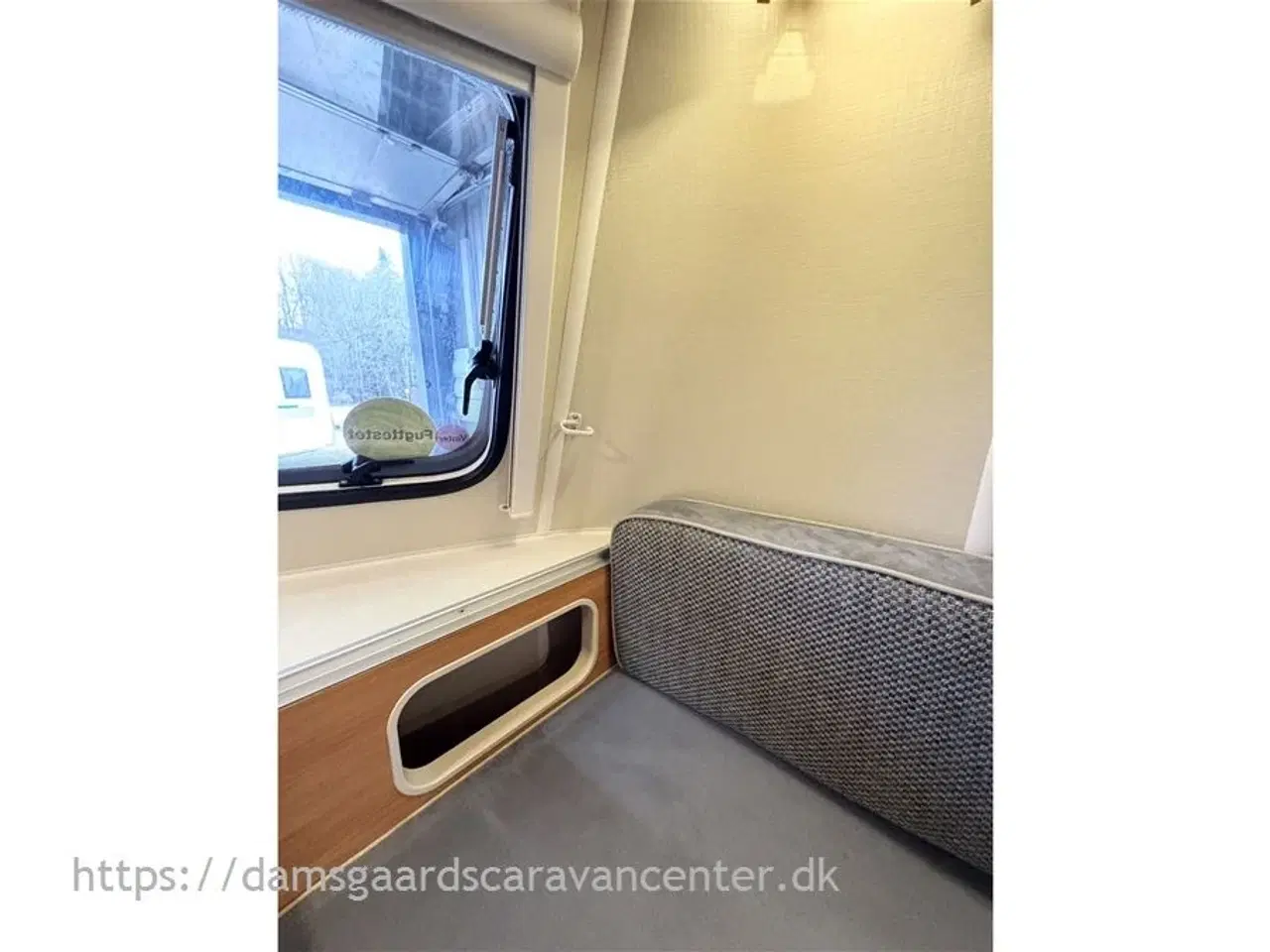 Billede 17 - 2017 - Hymer Touring Troll 540 GT   Enkeltsenge, mulighed for opredning-Markise